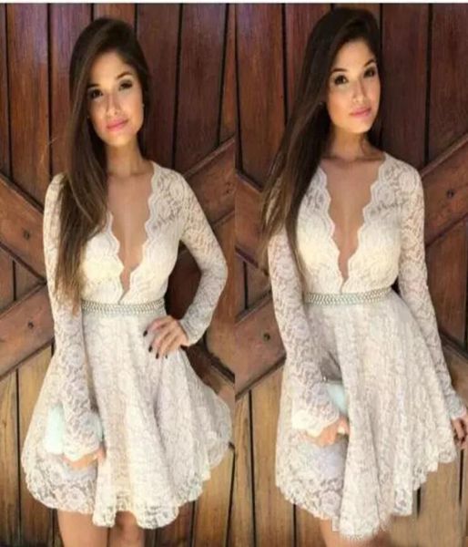 Sexo con cuello en V, encaje blanco, vestidos cortos de fiesta con mangas largas, mini vestidos de cóctel pequeños, vestido de fiesta corto barato Bridesm7134010