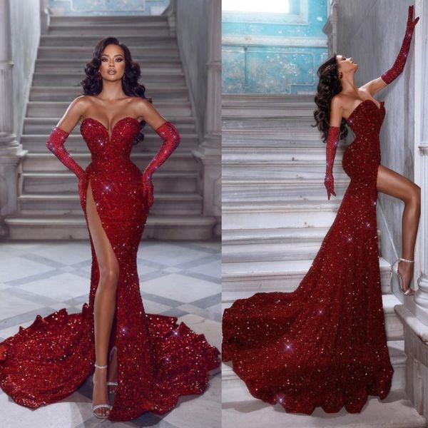 Sexy 2022 Lentejuelas rojas Sirena Vestidos de fiesta de graduación Cariño Lado dividido Encaje Tallas grandes Vestidos para ocasiones formales de noche Vestidos De Noiva BC15159 J0213