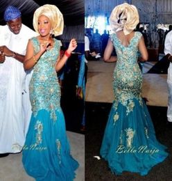 Sexy African Traditional Mermaid Wedding Jurken Turquoise Blue Vneck Gold Appliques Tule Sweep Train Nigeria Bridal Ghowns1761047
