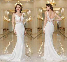 Vestidos de novia sexys de sirena con espalda descubierta, apliques con cuello en V profundo, vestidos de novia de marfil, batas de tren de barrido por debajo de 50 CPS3040