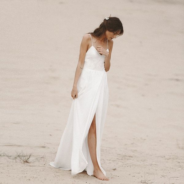 Sexy plage robe de mariée Spaghetti sangle Boho col en V dos ouvert robes de mariée 2020 en mousseline de soie haute fendue dentelle haut robe de mariée