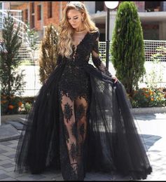 Robes de soirée sirène 2018 Black Sexy Wear Portez des applications de serrure en vale V Col