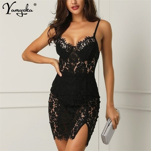 Sexy Black Lace Summer Dress femmes Backless Strap perspective Dress élégant vintage Night club Party robes Vestido vêtements Nouveau 210323