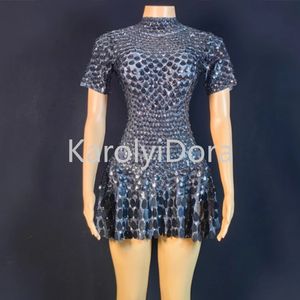 Mini vestido Sexy de lentejuelas de concha negra, ropa de baile para club nocturno, traje de rendimiento de alta calidad, vestidos rojos de cumpleaños 240130