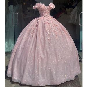 Sexy bling quinceanera jurken roze lila off schouderkant appliques handgemaakte bloemen lovertjes kristallen kralen zoet 16 feest prom jurk avondjurken 403