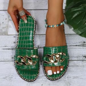 Sexy ketting 36 Mode Lock Solid Color Plus Size Summer Romeinse stijl Flat Outdoor Female Slippers Women S D02