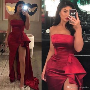 Sexy donkere rode strapless lage jurken plooien peplum ruches hoge dij split prom formal jurk avondkleding