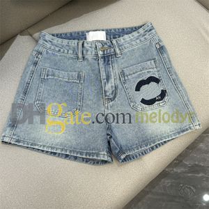 Shorts de jean sexy lettre de broderie jeans jeans créateur de mode short en jean bleu avec des femmes de taille haute la taille haute