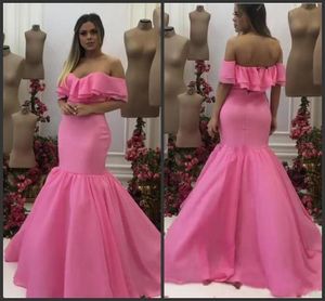 Sexy elegante roze zeemeermin prom jurken off schouder mouwloze ruches lange formele avond feestjurken speciale gelegenheid jurk vestidos