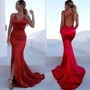 Robes de soirée sexy sirène robe de soirée de bal spaghetti étage longueur balayage train élastique satin long dos nu fendu rouge personnalisé