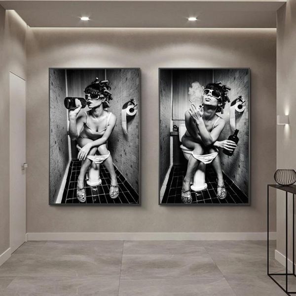 Chica sexy sentada en un baño, carteles e impresiones artísticos en lienzo nórdico, pinturas en lienzo en blanco y negro en la pared, imágenes artísticas Cuadro6985934