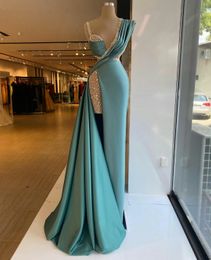 Sexy Green High Side Split Mermaid Prom Dresses Formele Kralen Glanzende Kristallen Beaded V-hals Avondjurk Partyjurken