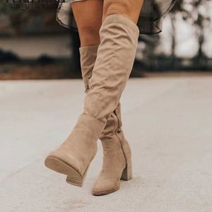 Tacones sexy con la rodilla High Women Shoes Lace Up Invierno Tamaño cálido Nuevas botas de moda 35-43 T230824 5450