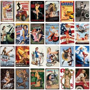 Sexy Hot Gril Metal Tin Sign Garage Rules Metal Poster Tin Plaque Vintage Sexy Lady Metal Tin Plate Retro Wall Sticker for Man Cave Decor Home Wall Decor Taille 30X20CM w01