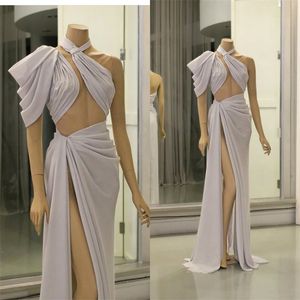 Sexy Illusion High-Split Avondjurken Lavendel Halter Sheer Body Prom Dress Ruches Satijnen Sweep Trein Custom Made Formele Avondjurken