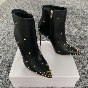 sexy dame casual designer mode vrouwen laarzen witte lederen spikes hoge hakken punt teen korte martin booties schoenen