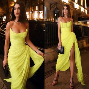 Sexy citroen gele 3d chiffon geplooide avondjurken 2022 Saoedi -Arabische vrouwen strapless side spleet prom feestjurken gewaad de soiree vestid 165s