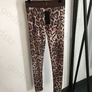 Mallas de Yoga con estampado de leopardo para mujer, pantalones deportivos elásticos a la moda, mallas ajustadas de cintura alta, pantalones para correr y escalar