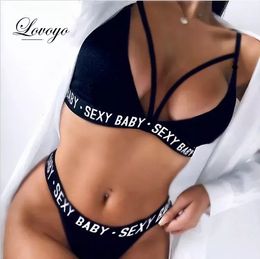 Sexy Letter ThrePoint Suit para mujer Sports Sports Set flacos Bikini Bathing Women 240408