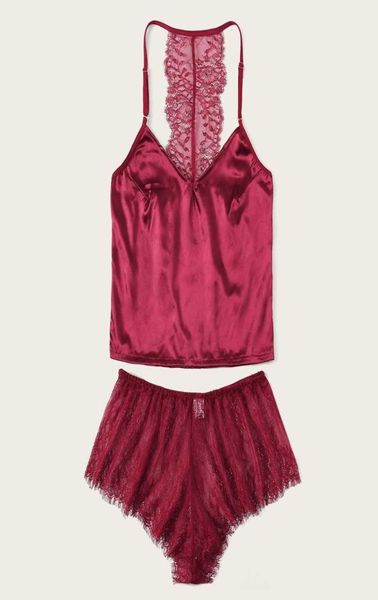 Sexy Lingerie Pyjama Set Lace Sling 4 tailles Sumou Sans manche en V Coure rouge Shorts Pijama Home Suit For Women Q07067515208