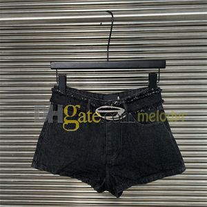 Sexy lage taille shorts zomer zwarte korte jeans mini denim broek met strass letter riem vrouwen punk korte jeans streetwear