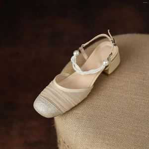 Sexy mesh sandalen zoete slingback sandalia's zomer elegante ronde hoofd dikke schoenen kralen kettingtrip riem midden hak mode vrouwen 1706