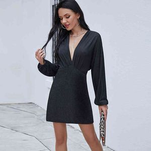 Sexy Night Club Mini Robe Femmes Col V Profond Soie Brillante À Manches Longues Taille Haute Robe Automne Casual Slim Robes Noires Robes 210507