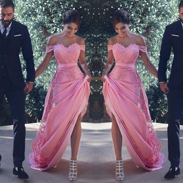 Sexy hors de l'épaule robes de demoiselle d'honneur longues avec des appliques de dentelle une ligne robe d'invité de mariage robe de demoiselle d'honneur rose