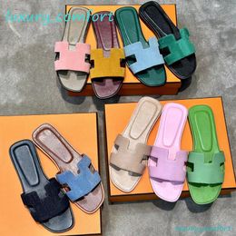 Sandalia de mujer 100% cuero real Zapatos de mujer Zapatillas de diseñador Mocasines Zapatillas de playa de lujo Tacón plano clásico Verano Perezoso Baño de hotel Sandalias para mujer Tamaño grande 35-42