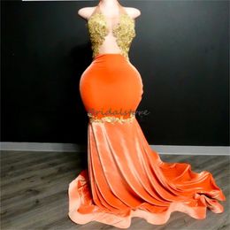 Robe de soirée sirène orange sexy, col licou, dentelle dorée, dos nu, robes de bal pour femmes noires, robe formelle en velours, robe de soirée charmante, élégante, 2024