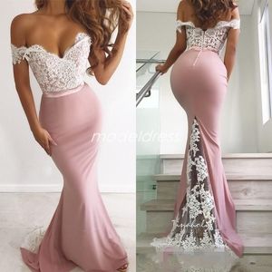 Sexy roze goedkope kant bruidsmeisje jurken off schouder backless sweep trein appliques vloer lengte bruiloft gasten jurk