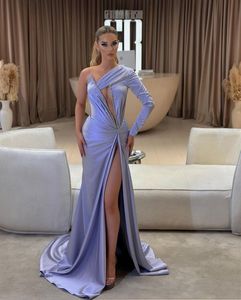 Robe de bal sexy grande taille sirène longue pour femme, asymétrique épaule dénudée en satin perlé, longueur au sol, fente latérale haute, pour occasions formelles, concours de beauté, soirée, fête d'anniversaire