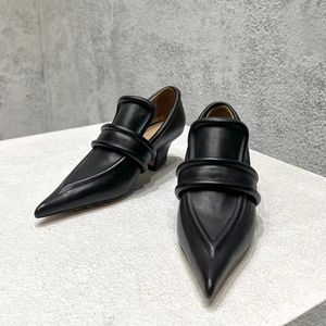 Sexy Pointy Toe Women Pumps Square Heels Mule Shoes Slip On Chelsea Outwear Zapatos de cuero negro para mujeres