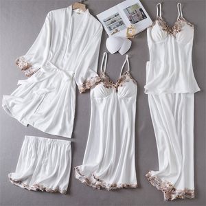 Pyjamas sexy dentelle 5 pièces ensemble de robe de peignoir femmes pyjamas vêtements de détente printemps été satin kimono robe costume vêtements de nuit décontracté vêtements de maison 231211