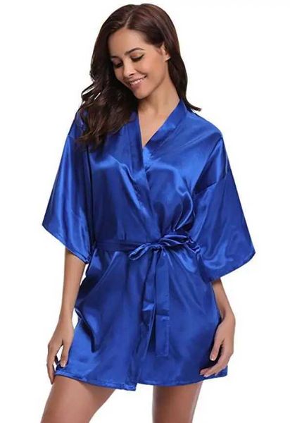 Pajamas sexy RB032 2018 Nouveau Silk Kimono Robe Bathrobe Femmes Silk Bridesmaid Robes Sexy Navy Blue Robes Satin Robe Dames Dames Dressing Robes 2404101