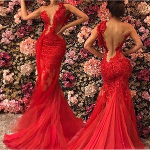 Sexy Red Sheer Backless sirena vestidos de baile 2021 de talla grande apliques de encaje de tul de un hombro vestidos de fiesta de noche ver a través del vestido del desfile