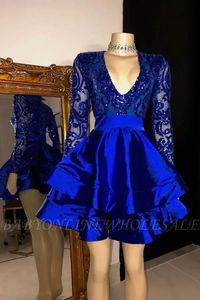 Robes de cocktail courtes à paillettes bleu royal sexy col en V manches longues robe de bal de soirée grande taille tenue de soirée formelle avec pompon221D