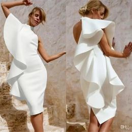 Robes de cocktail blanches à volants sexy, col haut, fente au genou, longueur au genou, gaine à plusieurs niveaux, robes de bal de soirée, jolie robe de soirée pour femme, 2022 B0623x02