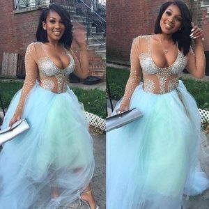 Sexy See Through Prom Dresses 2017 Diepe U Hals Kristallen Beaded Lange Mouwen Lichtblauwe Avondjurken Zuid-Afrikaanse Cocktail Party Jurken