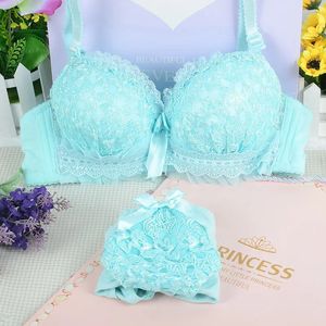 Ensemble sexy Push Up Femmes Soutien-gorge Dentelle Sans couture Bralette Sous-vêtements en coton sans fil Sweet Girl Étudiants Lingerie avec culotte Lingeries 231129