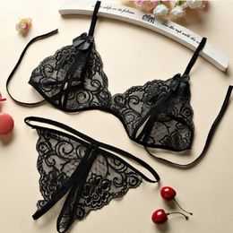 Conjunto sexy Conjunto de lencería sexy con cordones Mujeres Exótica Entrepierna abierta Ropa interior transparente Gstring Vendaje Bikini Conjunto de tres puntos 230426