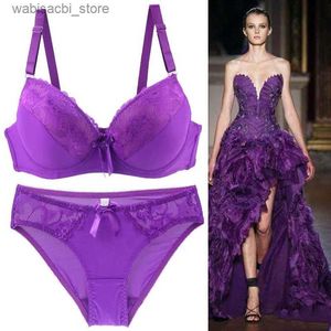 Ensemble sexy wenli Sexy Set Set Hollow Out Lingerie Female Broidered Lace Womens Underwear Pantes Bra and Panty Set Lingerie Set L2447