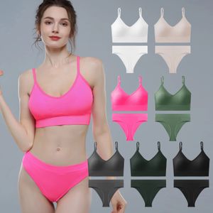 Ensemble Sexy femmes soutien-gorge réglable culotte Stretch Sport string slips Style culotte Bralette haut court intimes Lingerie 231129