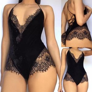 Ensemble sexy femmes Lingerie Femme Sexy dentelle Teddy caractéristiques cils plongeants et boutons-pression entrejambe Lingerie Sexy pour femmes sexe ensemble soutien-gorge 231216