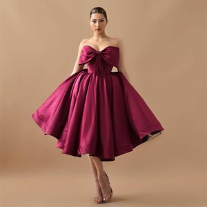Sexy Satin Satin Homecoming Dresses de Homecoming con arco/bolsillos A-Line debajo de los vestidos de noche de la espalda para mujeres para mujeres