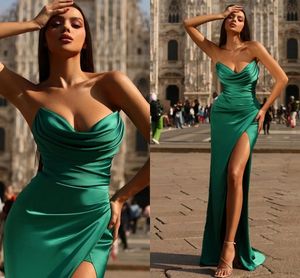 Sexy Eenvoudige Groene Avond Formele Jurk Sweetheart Plooien Hoge Split Zijde Satijn Prom Party Jurken Zomer Strand Robe De Soiree