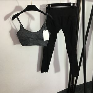 Sexy Sling Vest Leggings Femme Designer Survêtements À La Mode Imprimer Deux Pièces Survêtements Marque Yoga Tops Pantalons Ensembles