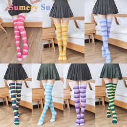 Chaussettes sexy 3 paireslot bas chaussette cosplay rayures colorées sur le genou coton lolita slim dame filles noël Halloween cadeau 230901