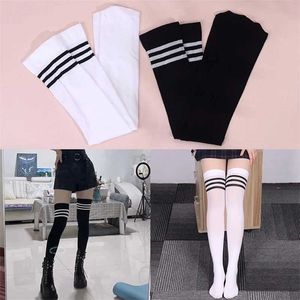 Chaussettes sexy femmes sur les cuisses de cuisses de cuisses haut de gamme