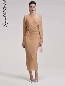 Robe plissée à paillettes, asymétrique épaule dénudée, Sexy, couleur unie, manches longues, taille haute, élégante, Chic, Robes de soirée pour femmes